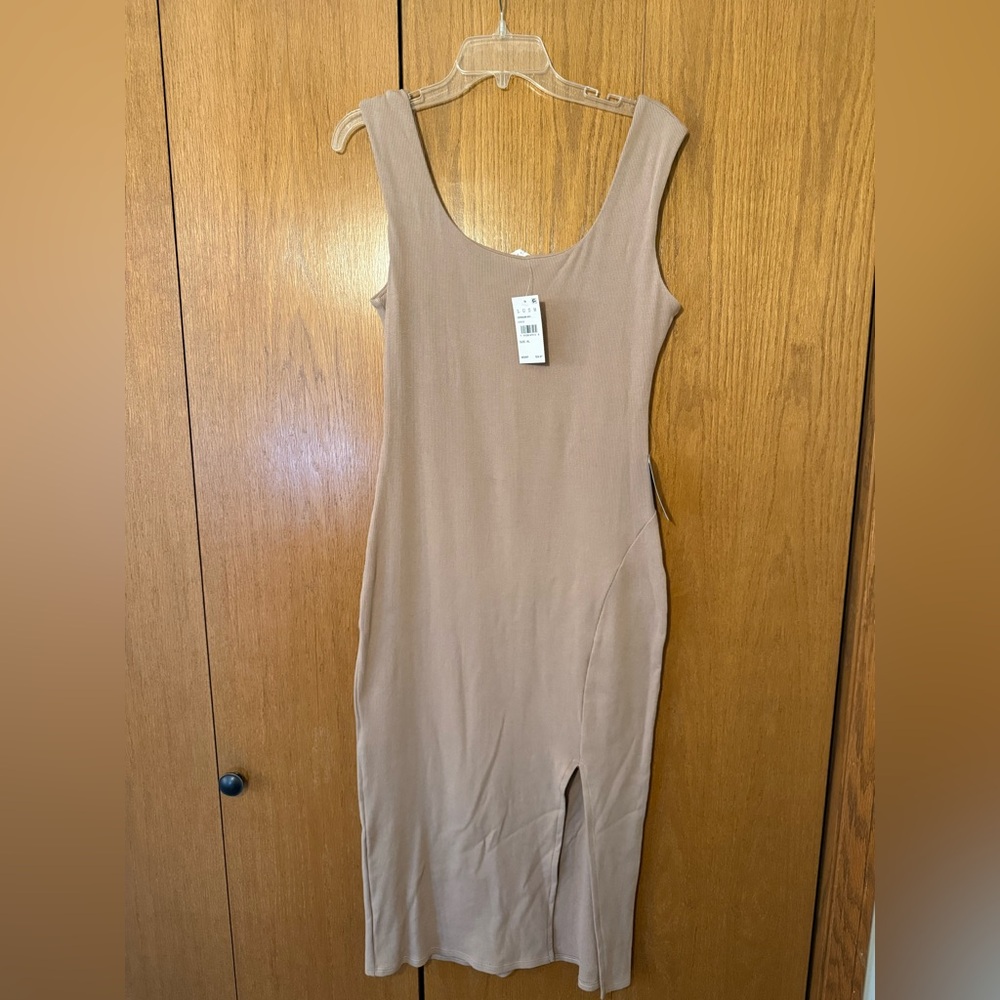 NWT, LUSH Tan Ribbed Maxi Dress with Side Slit, size XL